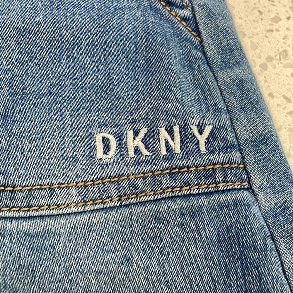 DKNY girls Distressed Blue Jeans and Skirt Set size 6&7 - Picture 4 of 8